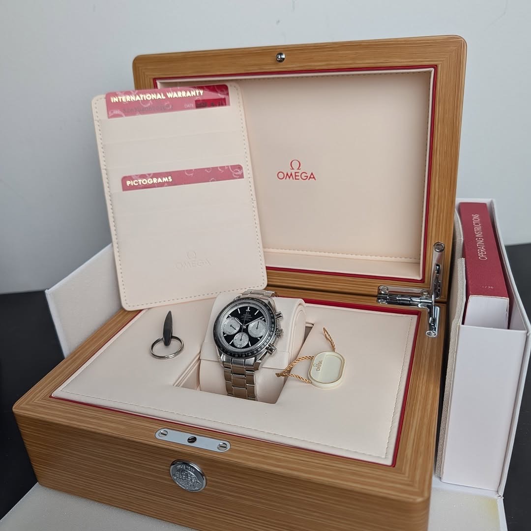 Omega Speedmaster Racing 40mm Ref. 326.30.40.50.01.002 Reverse Panda Dial Automatic Chronograph Full Set (2026) product image 4