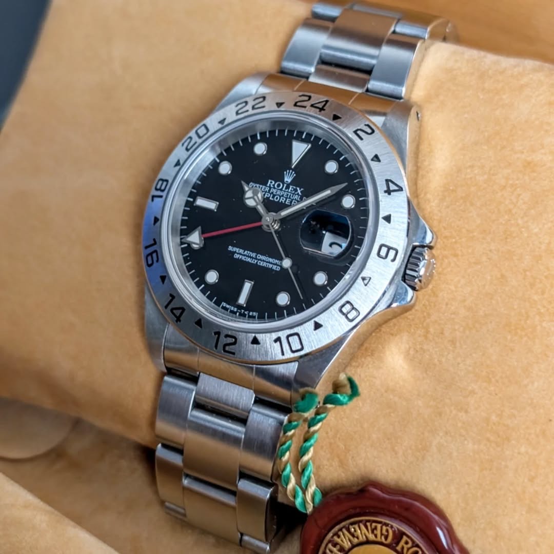 Rolex Explorer II 40mm Ref. 16570 Black Dial Automatic Stainless Steel Full Set (1999)