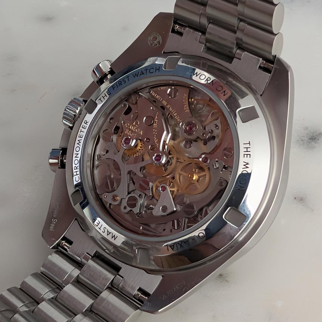 Omega Speedmaster Professional Moonwatch 42mm Ref. 310.30.42.50.04.001 White Dial Sapphire Sandwich Full Set (2025) product image 7