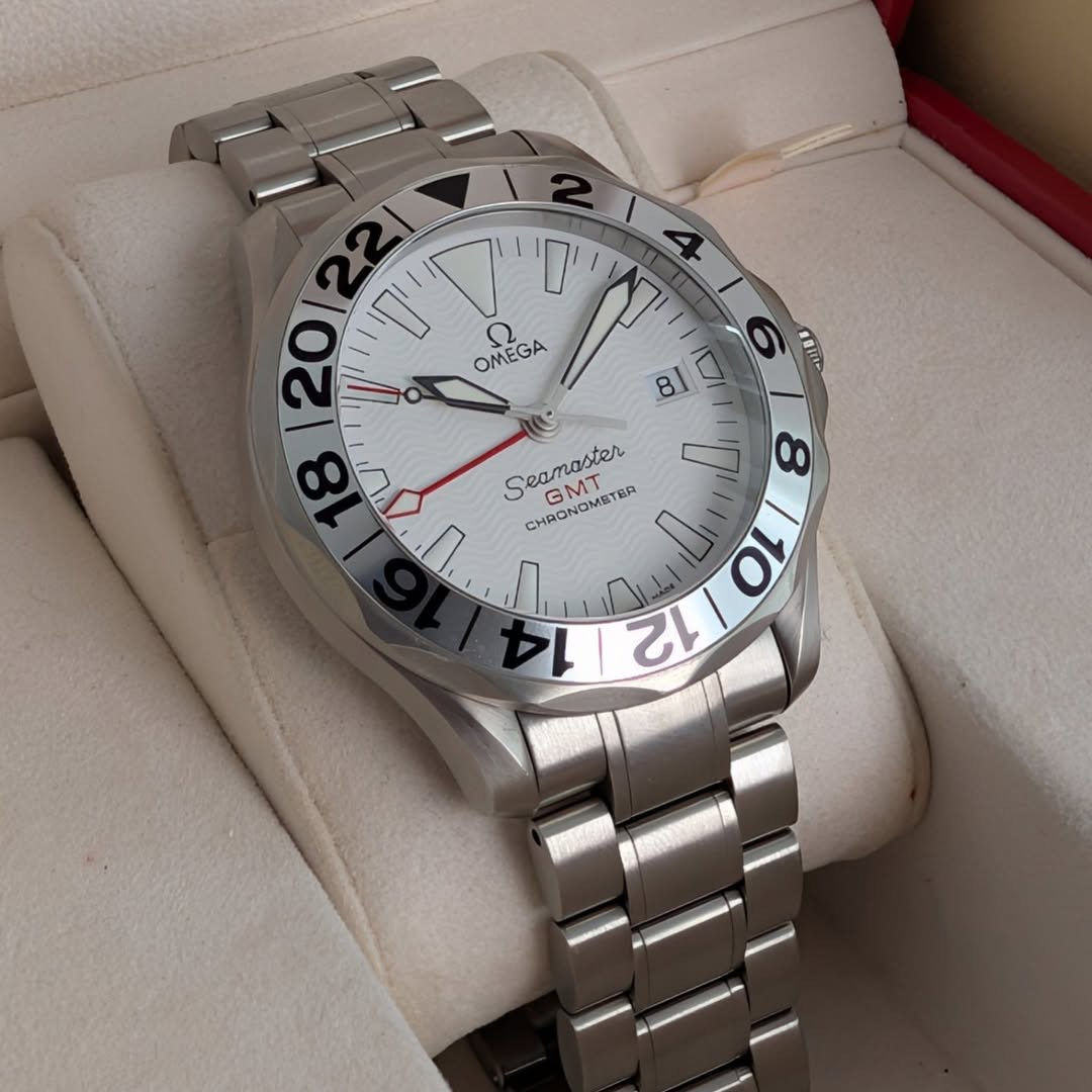 Omega Seamaster Professional GMT 41mm Ref. 2538.20.00 “Great White” Automatic Full Set (2007) product image 3