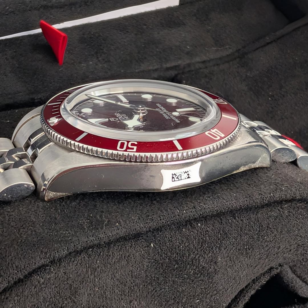 Tudor Black Bay 58 Burgundy 39mm Ref. M7939A1A0RU-0001 Master Chronometer Automatic Full Set (2025) product image 3