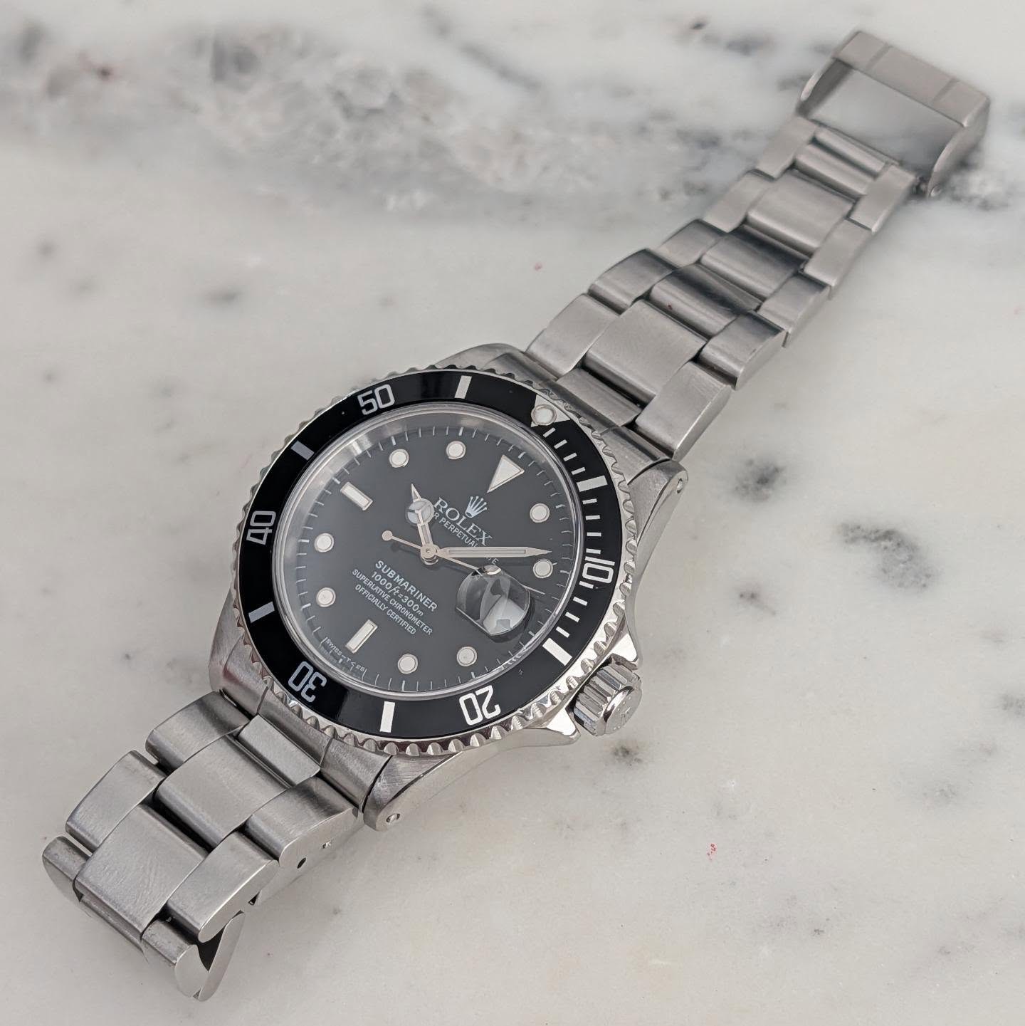 Rolex Submariner Date 40mm Ref. 16610 E-Series Tritium Automatic Vintage Full Set with Rolex Box (1990) product image 5
